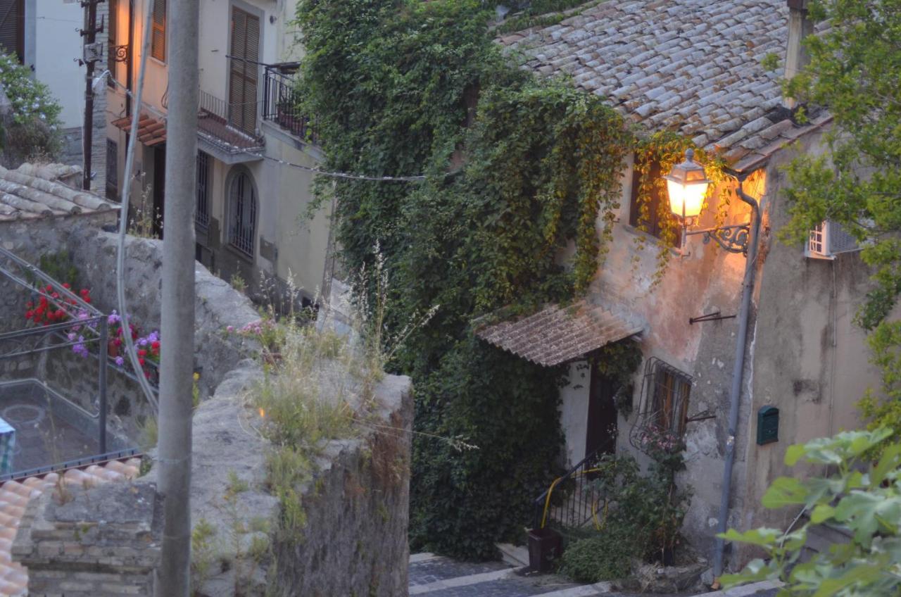 Ferienwohnung Il Giardino Secreto Manziana Exterior foto